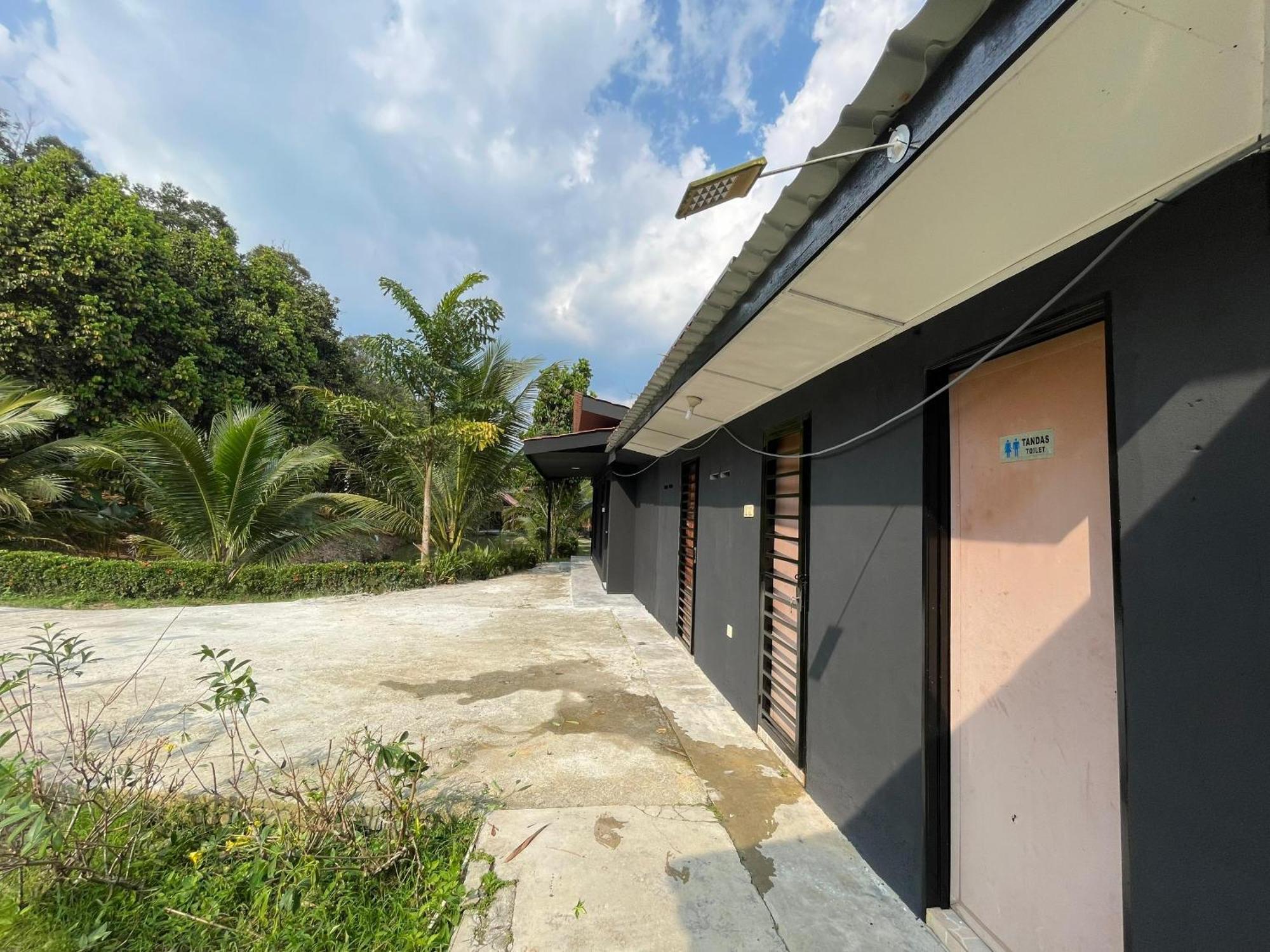 Dr Dusun Hotel Hulu Langat Eksteriør billede